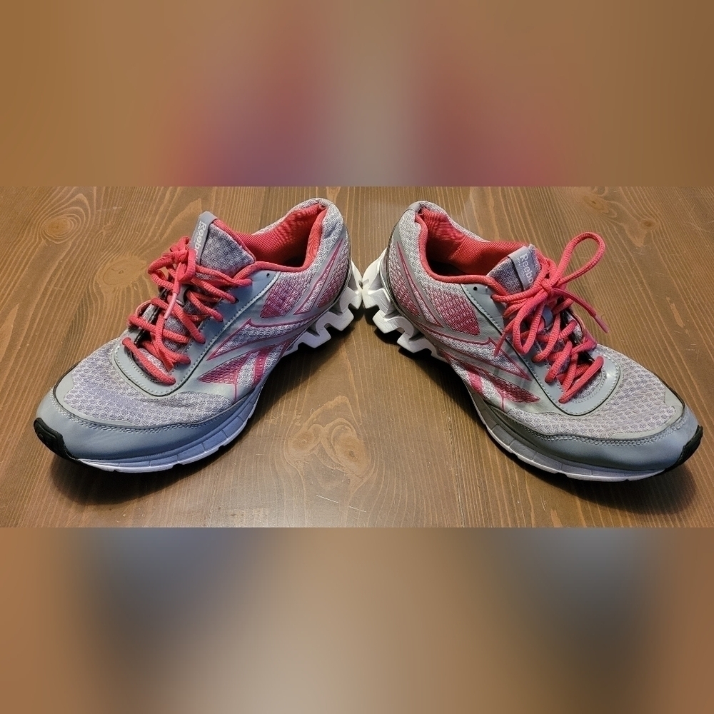Women's Reebok Zigtech Grey/Pink/White Size 10 Nice Condition HTF This Colorway - Picture 3 of 10